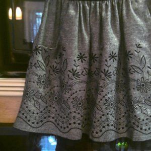 JOE BENBASSETT BLACK AND WHITE TWEED FLARE SKIRT SIZE S